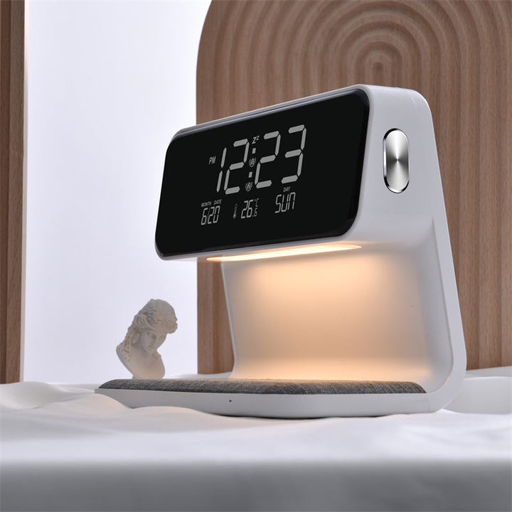 Praktische bureau tafellamp met LED verlichting, ingebouwde wekker en draadloze oplader voor efficiënte werkplek.