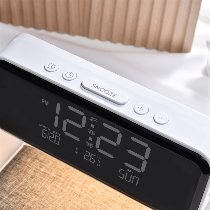 Smart home tafellamp met touch dimmer, wekker en snelle draadloze oplader voor smartphone en wearables.