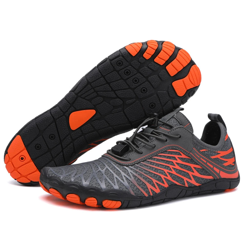 Comfortabele unisex aquaschoenen voor strand, zwemmen en buitensport, met flexibele pasvorm.