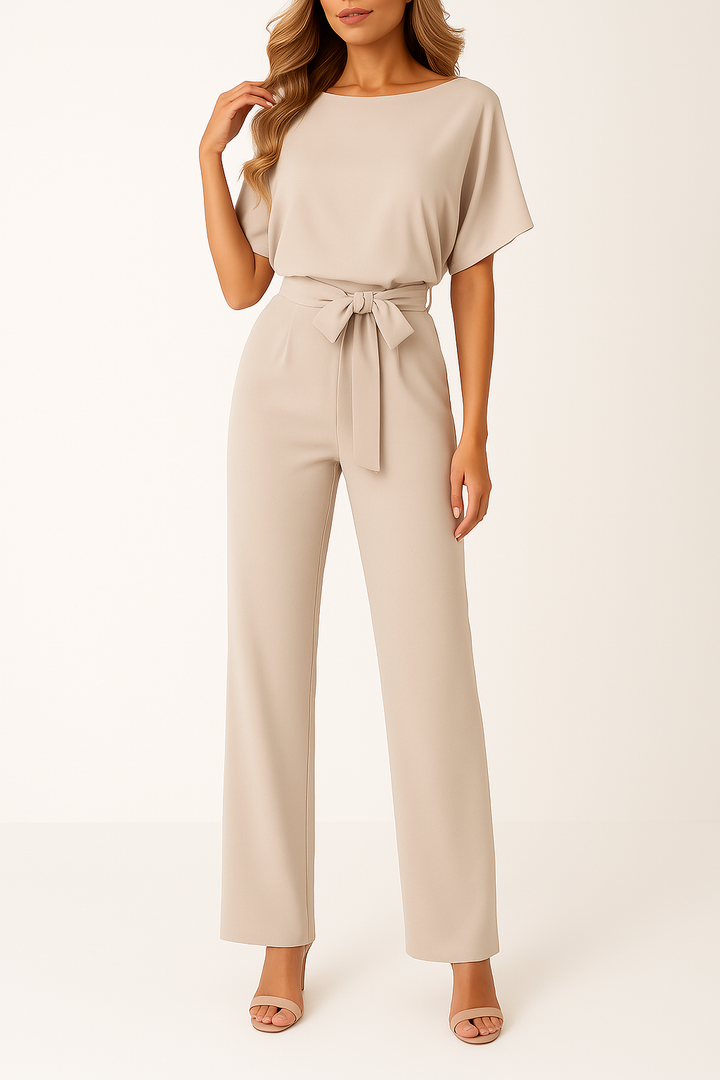 Stijlvolle jumpsuit van Hoymans, een must-have voor een elegante en comfortabele dames mode look.