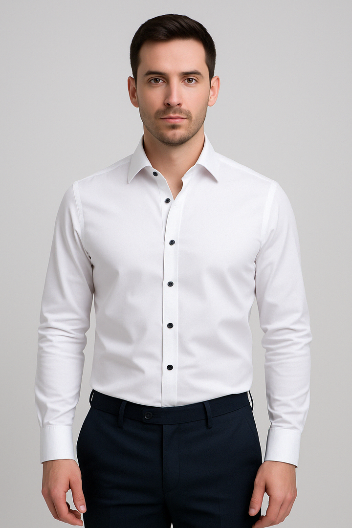 Klassiek herenoverhemd, strijkvrij en kreukvrij. Essentieel voor een nette, onderhoudsvrije garderobe.