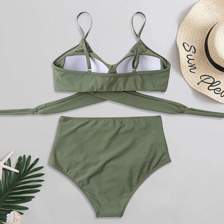 Tweedelige high waisted bikini set voor dames, complete en comfortabele strandoutfit.
