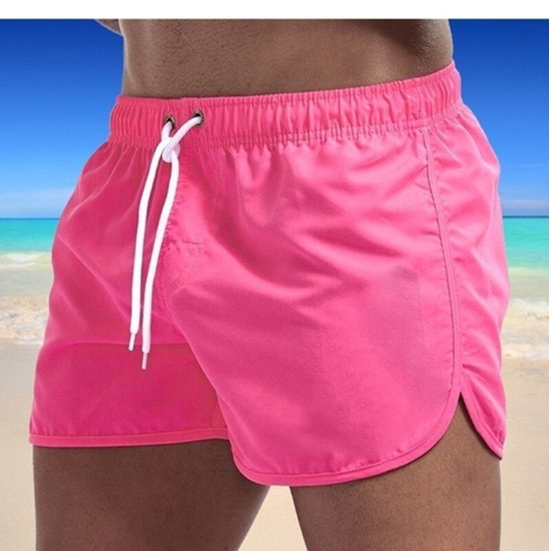 Moderne, kleurrijke zwembroek voor heren. Perfecte zomerse zwemshort voor strand en zwembad.