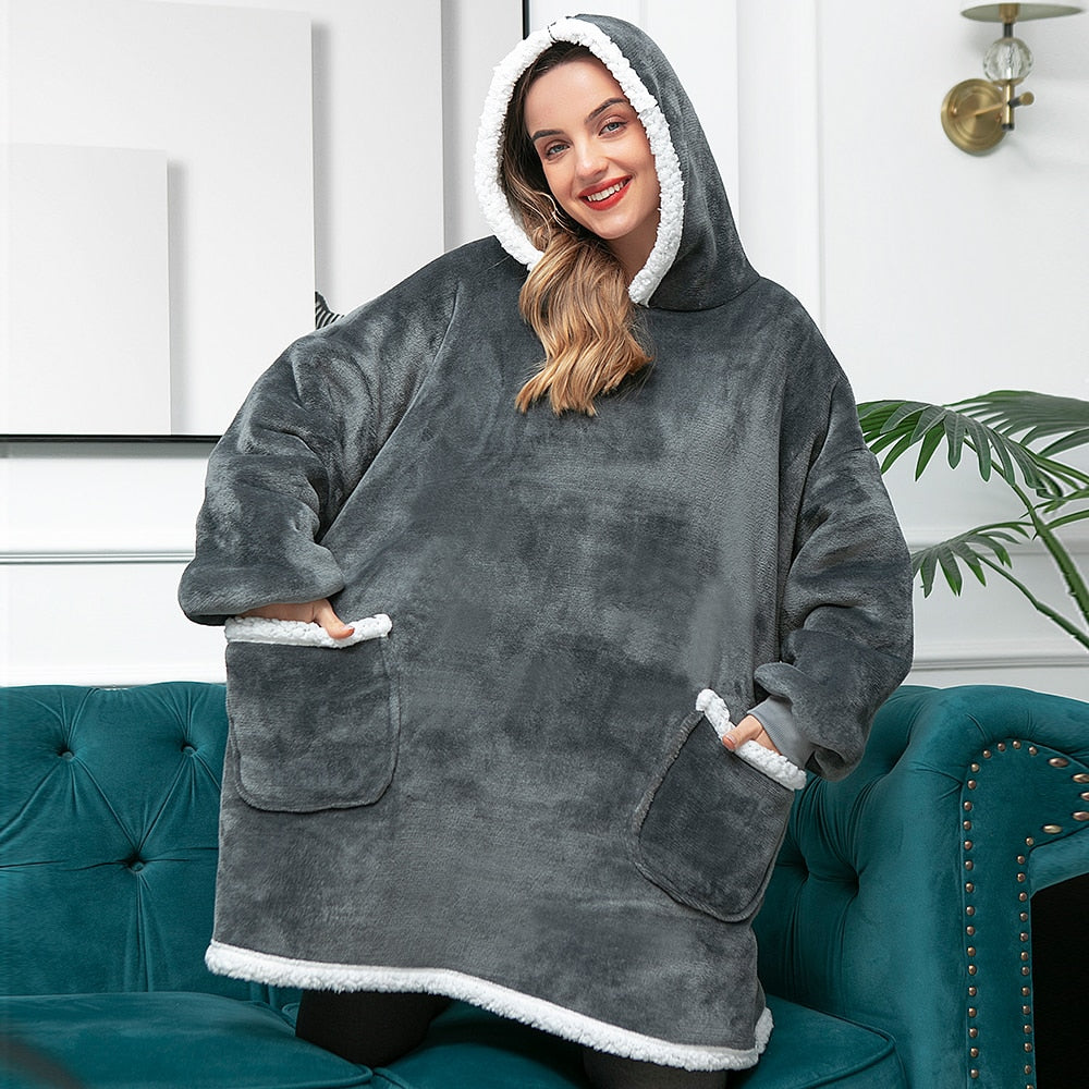 Comfortabele thuis outfit: een zachte unisex hoodie deken.