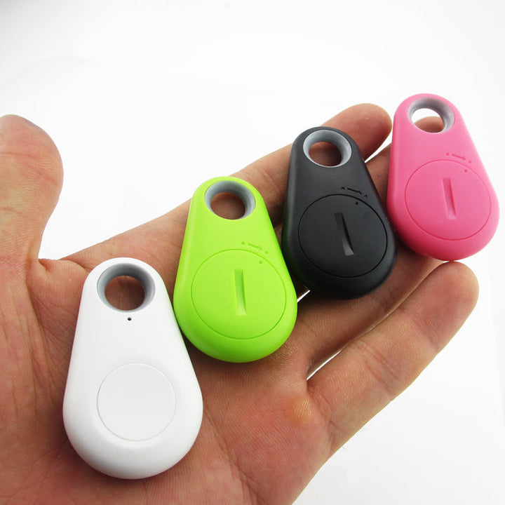 Mini GPS tracker voor realtime locatiebepaling van kinderen, huisdieren & auto. Compacte veiligheidstracker.