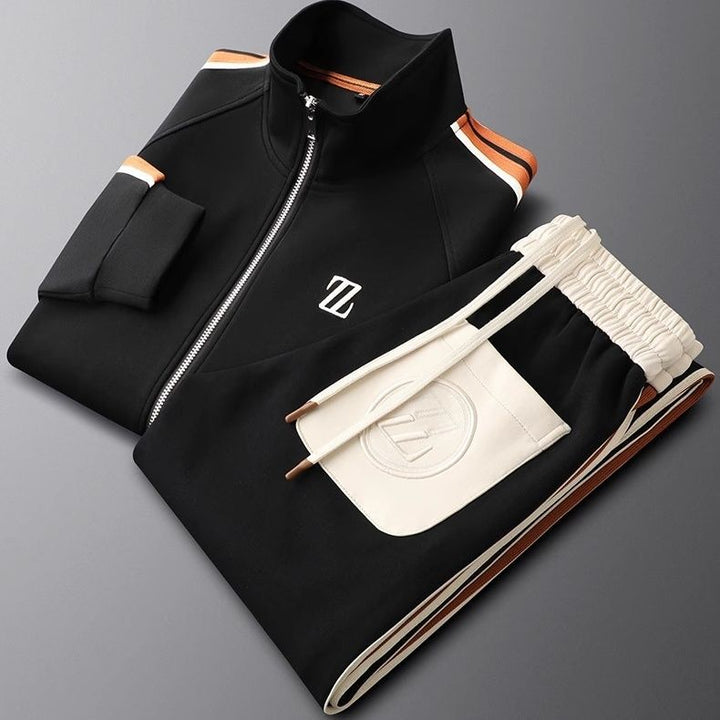 Crème heren trainingspak Natale, stijlvolle lycra sportkleding set voor een actieve of casual look.