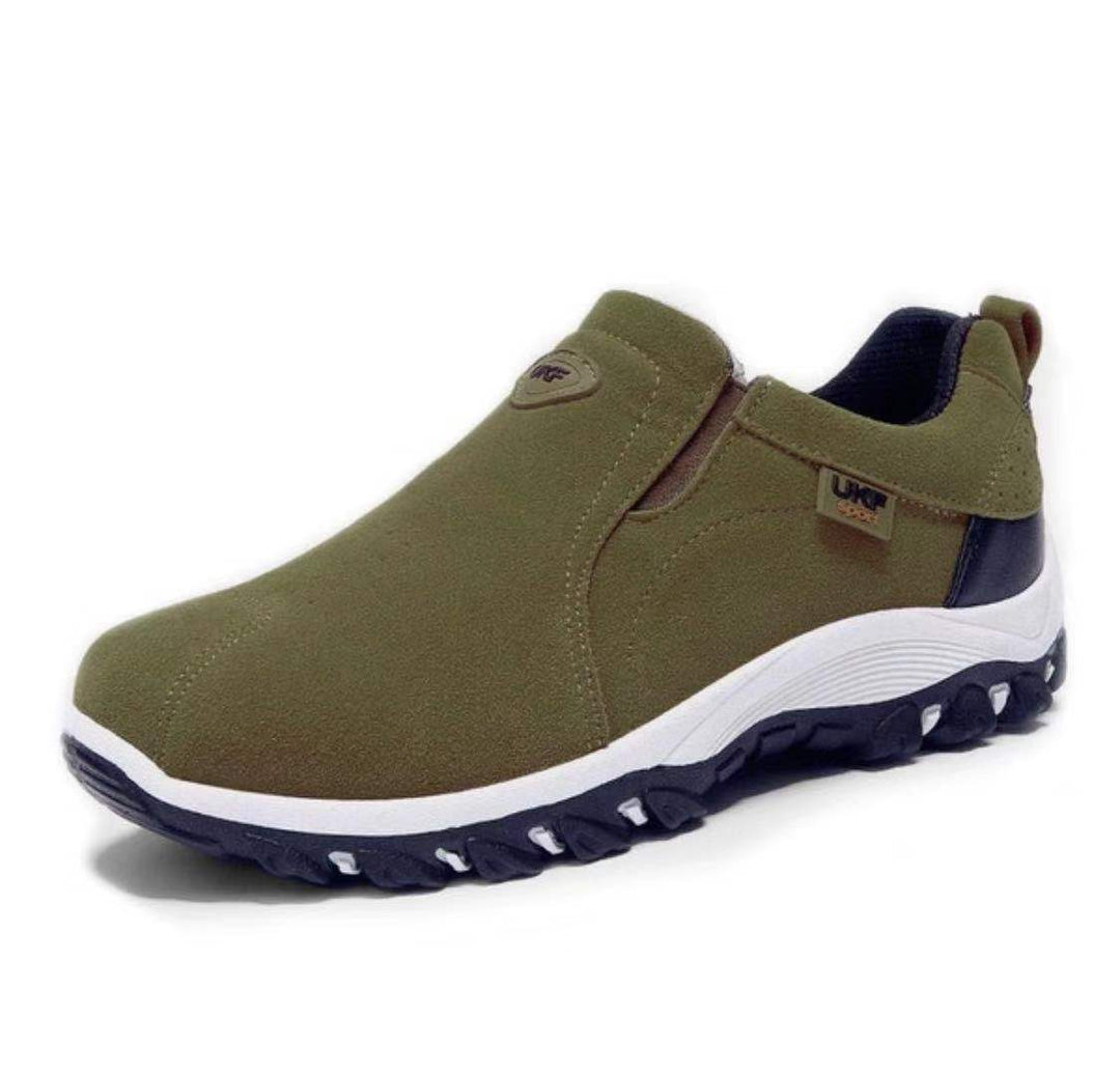 Veelzijdige heren outdoorschoenen, stijlvol voor casual dragen en robuust voor wandelen en reizen.