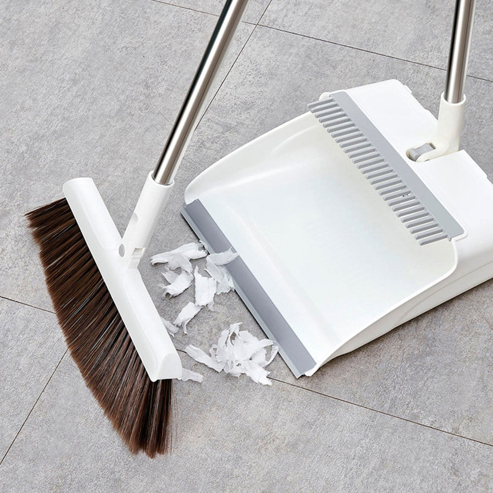 Complete stoffer en blik set met lange steel, perfect voor efficiënte schoonmaak binnen en buiten het huis.