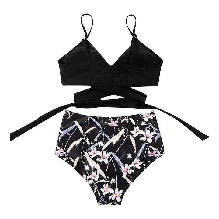 Klassieke high waisted damesbikini set, elegante top en broekje voor een tijdloze look.