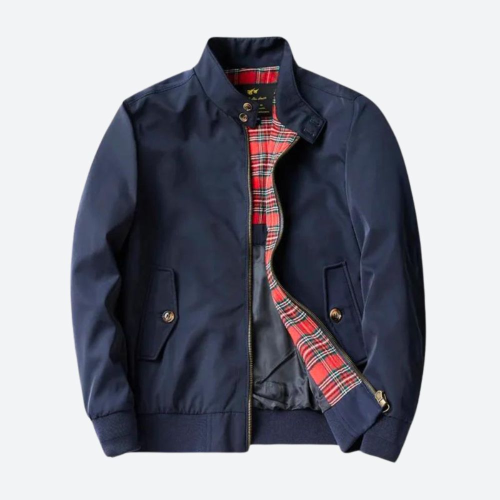 "Ademend heren vrijetijdsjack in marineblauw, lichtgewicht en comfortabel, met moderne stijl en praktische zakken."