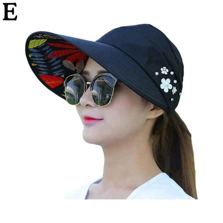 "Anti-UV dames strandhoed met brede rand, opvouwbaar polyester, beige kleur, biedt stijlvolle zonbescherming en comfort"