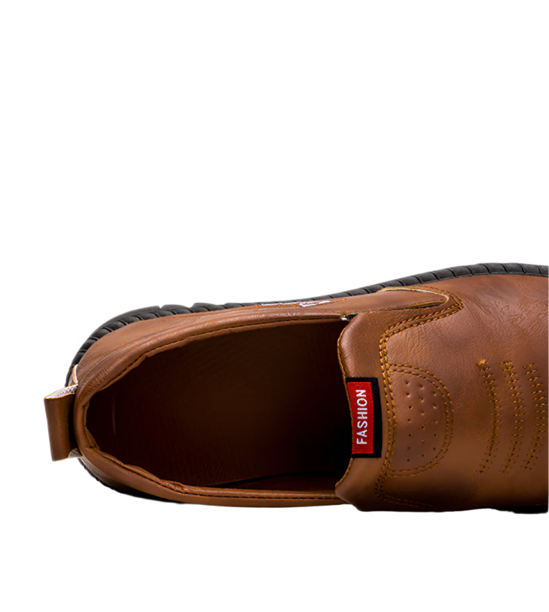 "Antislip leren reisschoenen voor mannen, zwart en bruin, veelzijdig en stijlvol met comfortabele pasvorm en veilige zool."