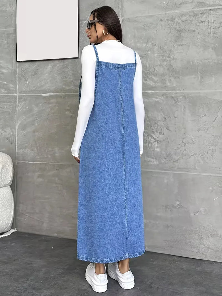 Chique azuurblauwe losvallende overhemdjurk voor dames met spaghettibandjes, ideaal voor een relaxte look.