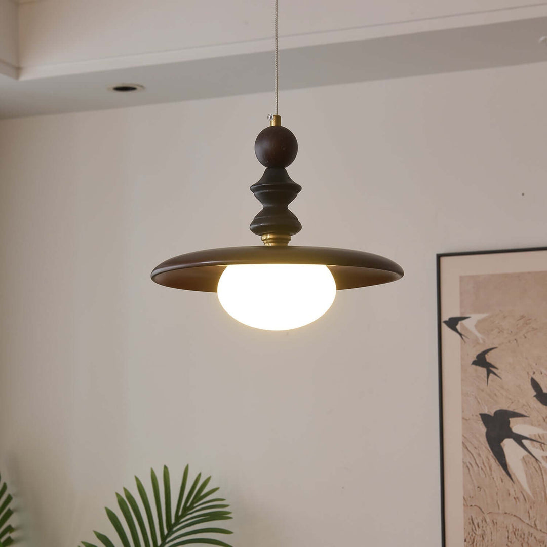 Hanglamp met houten accenten