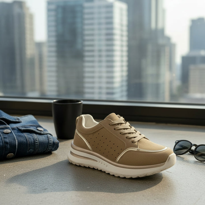Detail van de ademende stof en antislip zool van de orthopedische dames sneakers Nicole, voor extra grip.