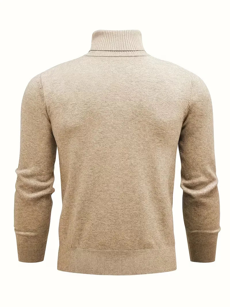 Modieuze beige heren coltrui met lange mouwen, warm en comfortabel voor herfst en winter.