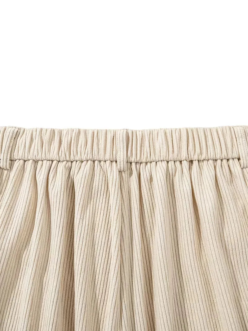 Casual beige corduroy pantalon voor heren, met rechte pijpen en een comfortabele pasvorm.