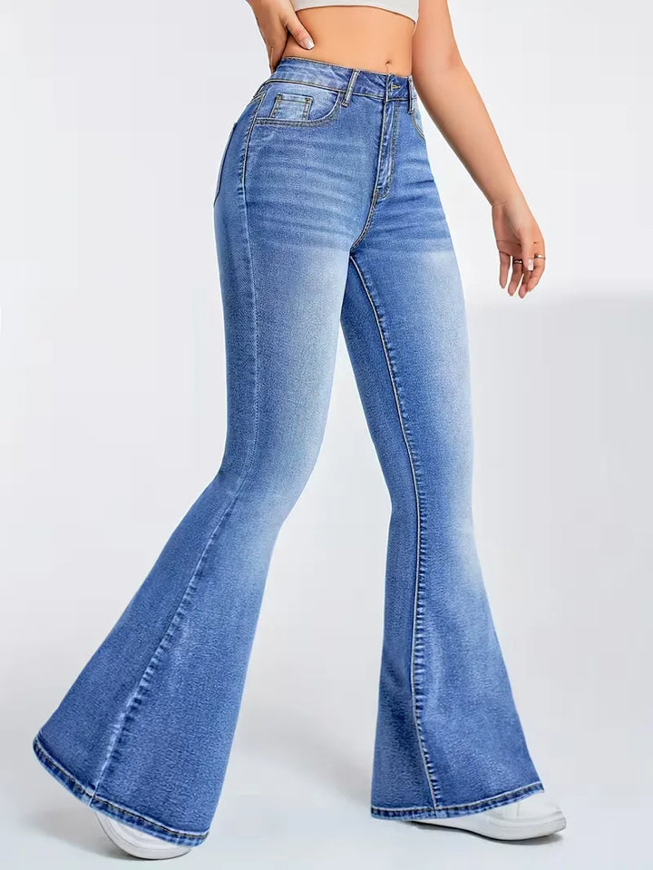 Blauwe dames flared jeans met hoge taille en wijde pijpen, ideaal voor een trendy casual look.