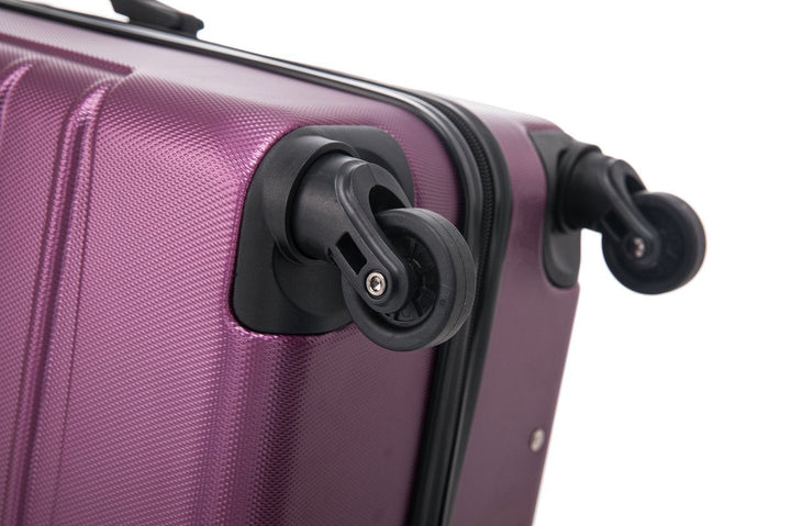 Praktische bordeaux hardshell trolley kofferset. Duurzame en veilige bagage voor al je vakantiereizen.