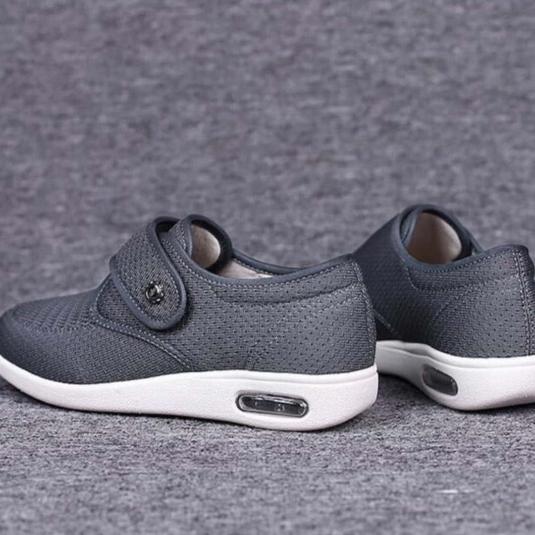 "Brede diabetische schoenen voor dames, zacht leer, ademend en comfortabel voor gezwollen voeten, stijlvolle Anika design."