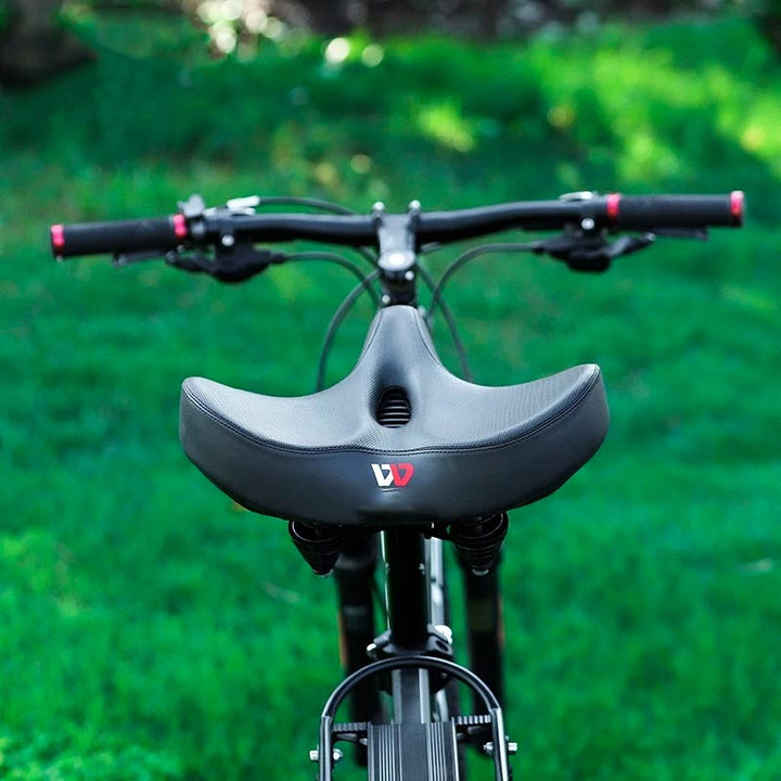 Breed ergonomisch comfortzadel voor dames en heren, ideaal voor lange fietstochten.