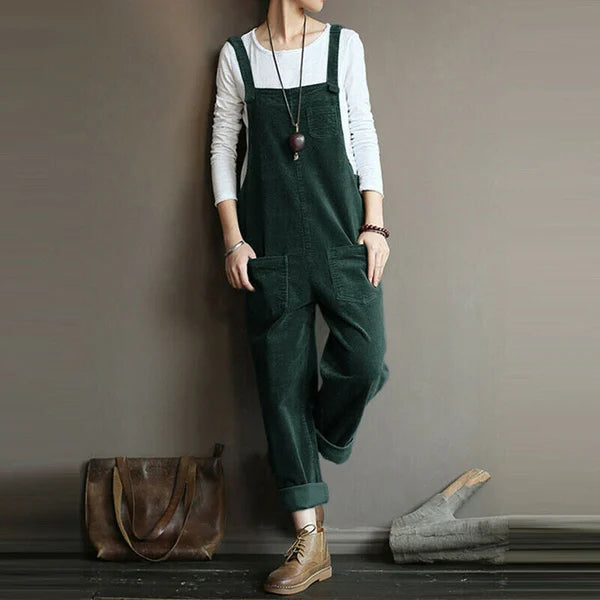 "Casual dames jumpsuit met losse pasvorm in khaki, comfortabel en stijlvol voor dagelijks gebruik en ontspannen weekends."