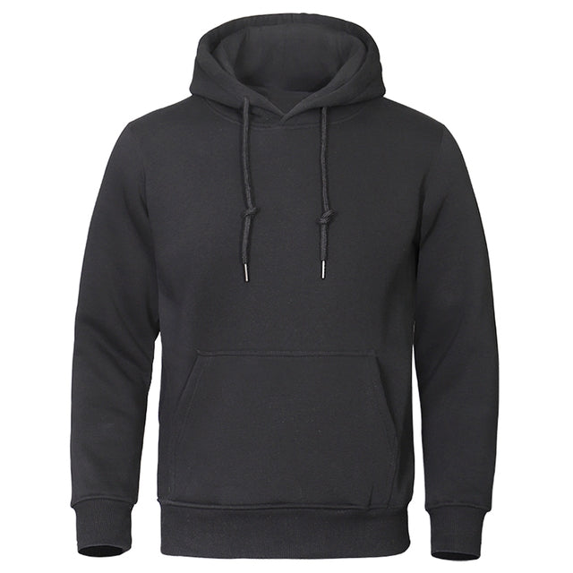 "Casual heren hoodie met zachte fleece, capuchon en kangoeroezak; comfortabele pasvorm voor dagelijks gebruik."