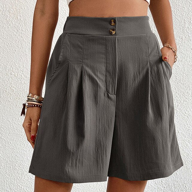 "Chique dames shorts met zilveren dubbele knopen, hoge taille, ideaal voor zomer, veelzijdig en comfortabel voor elke outfit.