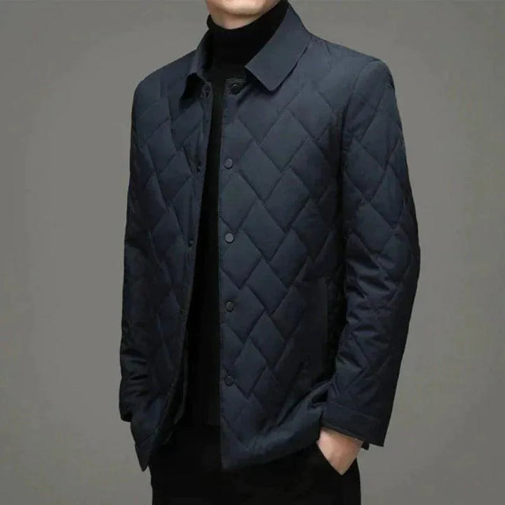 Moderne heren bovenkleding, elegant en warm, geschikt voor zakelijke outfits en dagelijkse mode in herfst en winter.