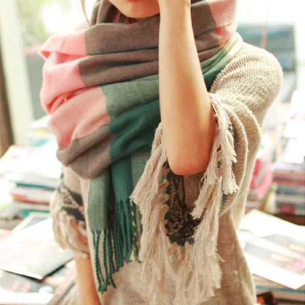 Coleen kasjmier sjaal met ruitenpatroon in beige, 180x50 cm, modieuze en warme winteraccessoire voor dames.
