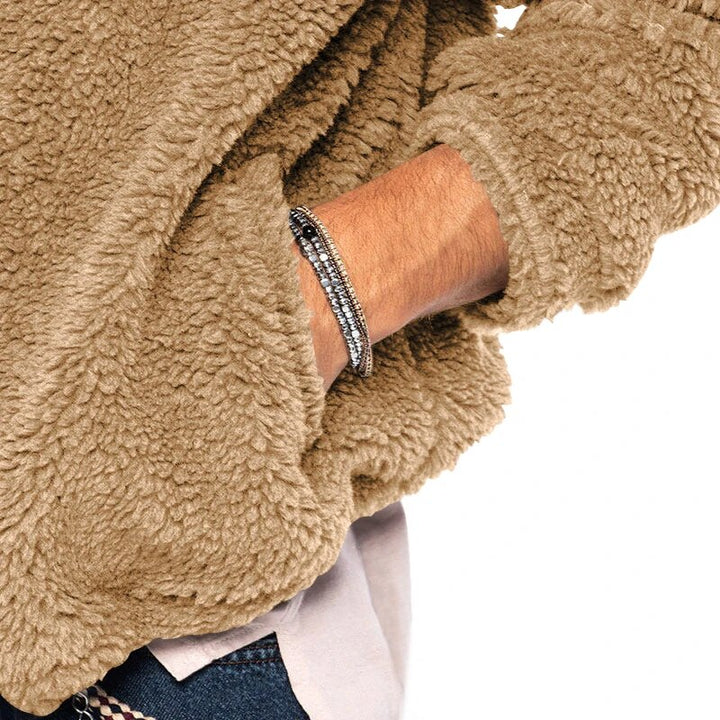 Heren outdoor fleecevest met praktische rits en capuchon, perfect voor alle seizoenen.