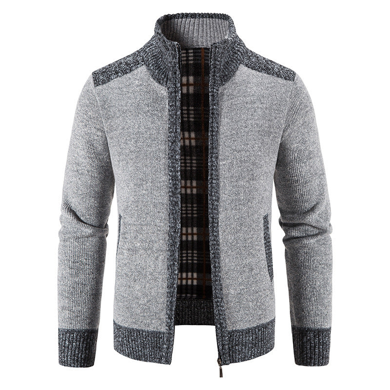 Achteraanzicht van een stijlvol heren vest met kraag, comfortabel en warm voor de winter, klassieke look.
