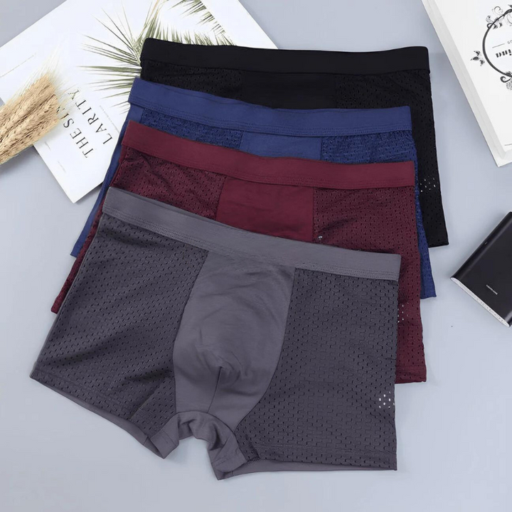 "Comfortabele, ademende bamboevezel boxershorts met zijdezachte textuur, zwart van kleur, ideaal voor dagelijks gebruik."