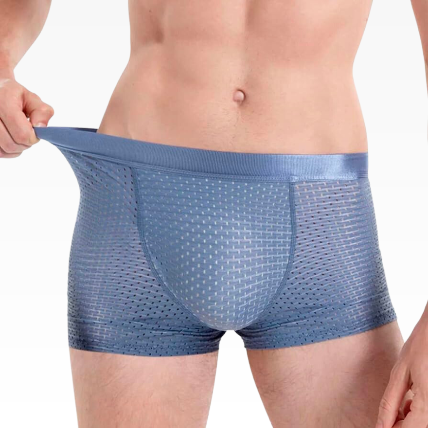"Comfortabele, ademende bamboevezel boxershorts met zijdezachte textuur, zwart van kleur, ideaal voor dagelijks gebruik."
