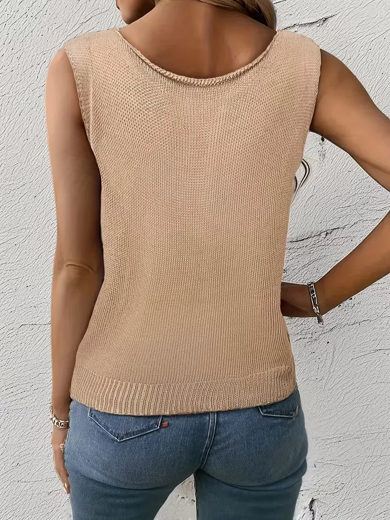 Veelzijdige koffiekleurige dames V-hals tanktop, ideaal voor casual zomer- of herfstlooks.