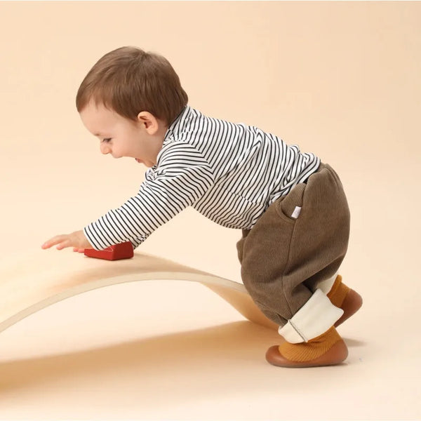 "Comfortabele blauwe peuter sokschoenen met anti-slip zool, warm en eenvoudig aan te trekken, geschikt voor binnen en buiten.