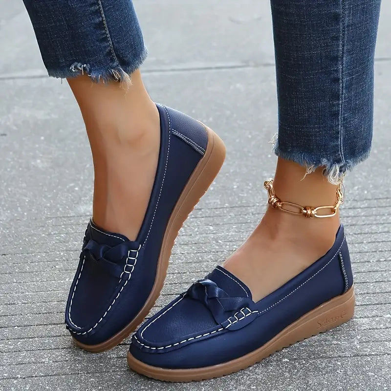 Comfortabele dames casual instappers. Ideaal voor zomer, met antislipzool. Veelzijdige slip-on loafers voor alledaags gebruik.