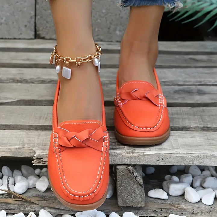 Veelzijdige dames casual instappers, makkelijk aan te trekken. Comfortabele slip-on loafers met antislip voor elke dag.