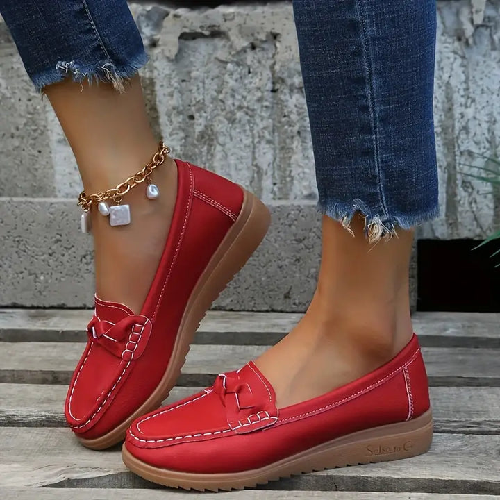Luchtige zomerse dames instappers, super comfortabel en met antislip zool. Perfecte casual slip-on loafers voor elke outfit.