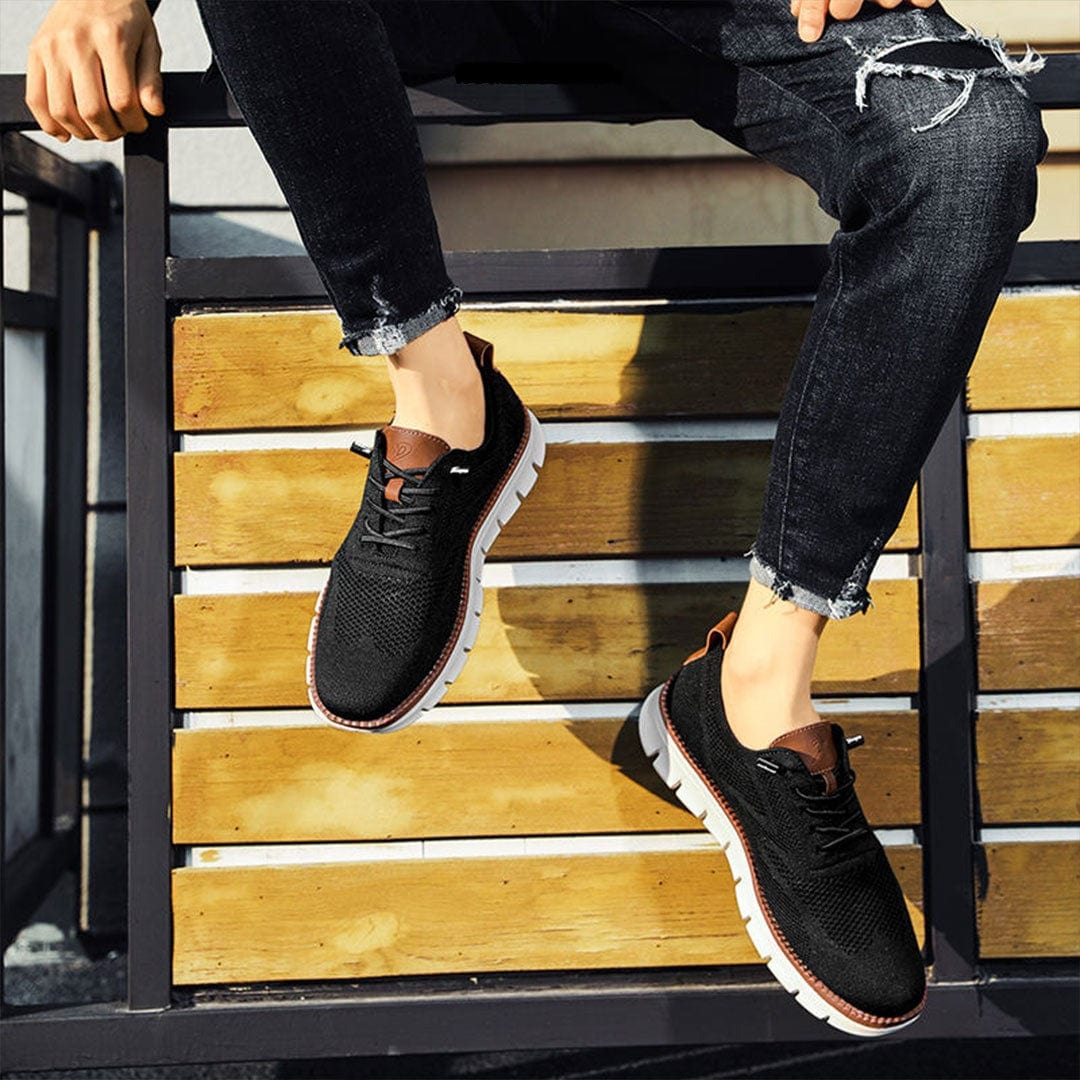Elegante zwarte herenschoenen met flexibele zool, geschikt voor formeel en casual gebruik; ultiem comfort.