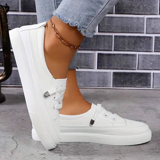 Dames lage schoenen met een geavanceerde ergonomische zool die comfort en schokabsorptie biedt.