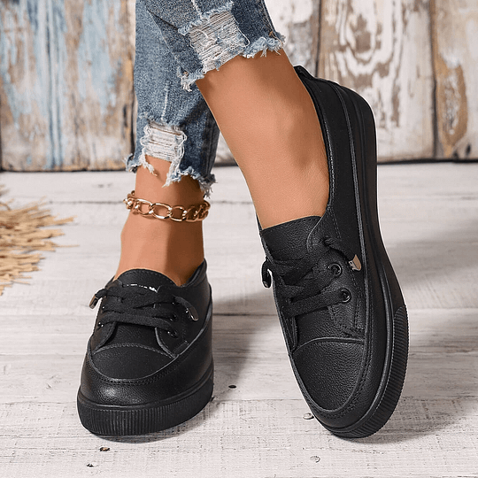 Moderne trendy casual lage dames schoenen met een comfortabele ergonomische zool voor elke dag.