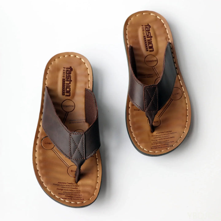 "Comfortabele leren heren slippers met PU-leer en antislipzool, ideaal voor de zomer en stranddagen."