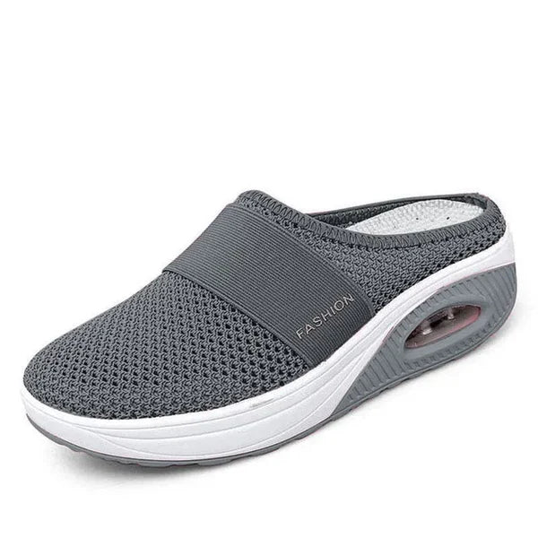 Zachte, orthopedische unisex schoenen voor thuis en onderweg, bieden warmte, comfort en voetondersteuning.