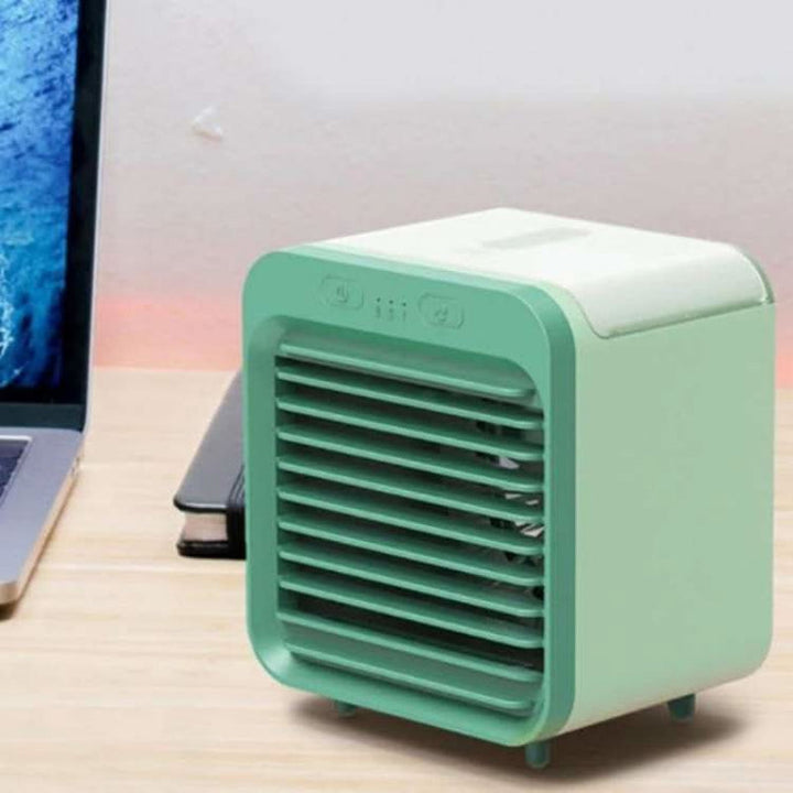 Verfrissende ventilator met waterverdamping; deze draagbare koeler biedt aangename verkoeling overal.