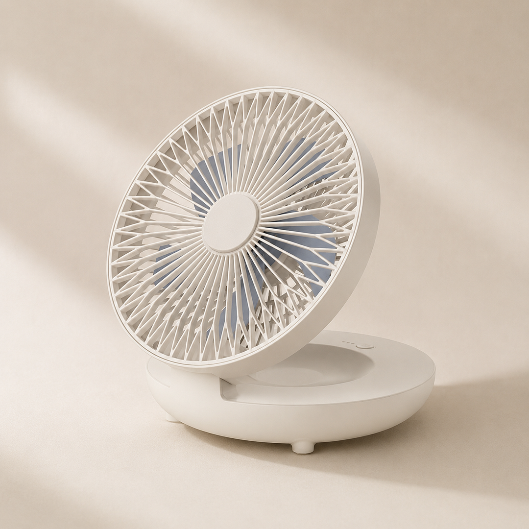 Compacte draagbare USB ventilator, oplaadbaar, voor persoonlijke koeling thuis of onderweg. Ideaal voor zomer.