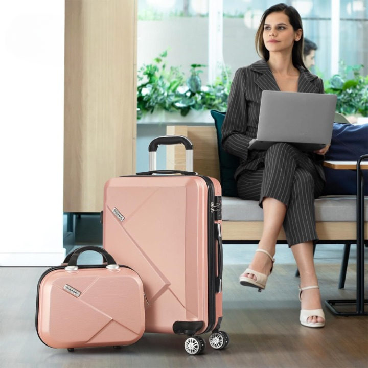Compacte JetTrek handbagageset met trolley en kleinere tas voor efficiënt reizen en weekendweg.