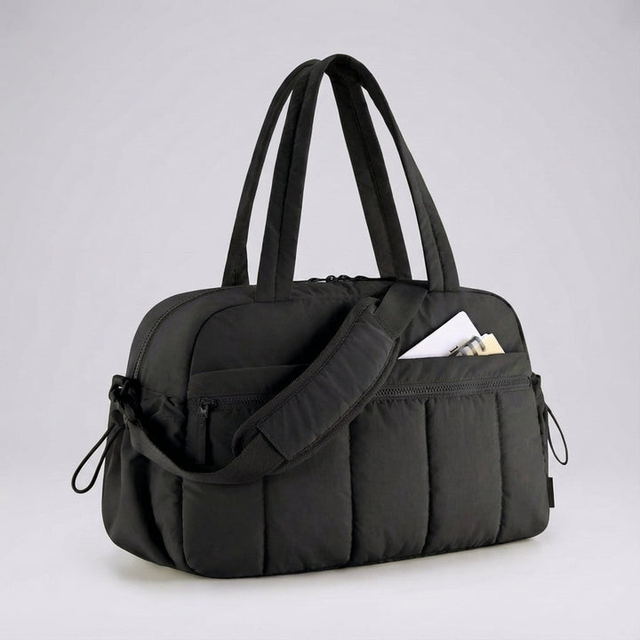 Elegante roze Aerelle duffeltas. Compacte lichtgewicht reistas, perfect voor sport of korte trips.