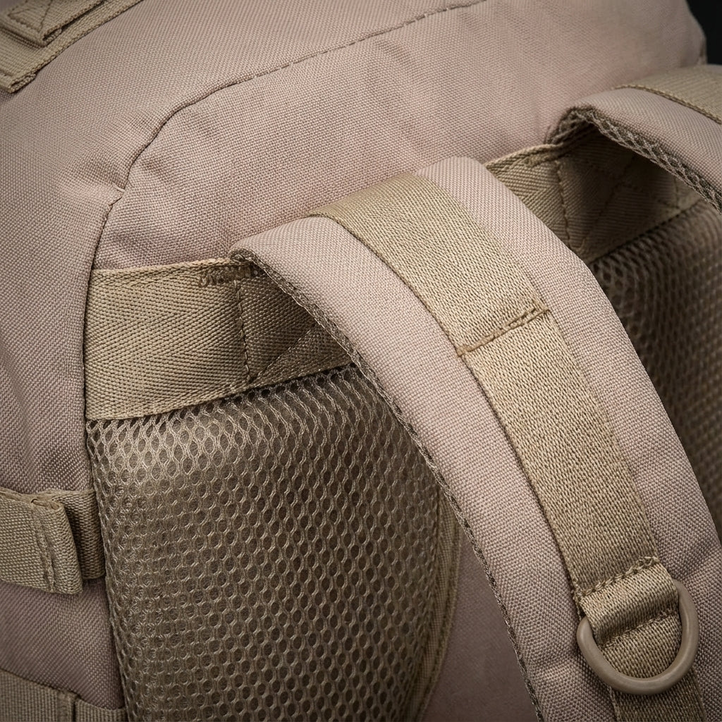 Unisex 30L NomadLite reisrugzak, ontworpen voor onder de stoel, met slimme organizer vakken.