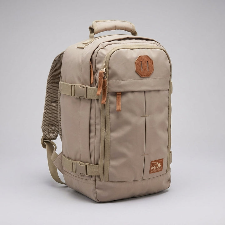 Handige NomadLite 30L daypack, perfect als compacte unisex reisrugzak, lichtgewicht en veelzijdig.